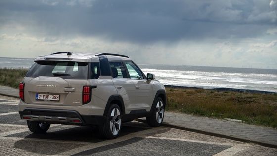 最新の純電気自動車 KGM トーレス EVS 時速109mph 最高速度152kw 207PS 最大出力 準備済み 純電気自動車