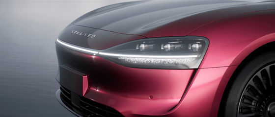 プレセール Huawei & BAIC ステラト S9 純電動車 4ドア/5座 セダン 214km/h 最高速 227kw モーターパワー ニューエブカー