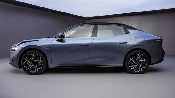 今日 最新のLYNK&CO 07 EM-P 126km長距離プロ PHEV 160 kWの電動モーターと350N.mのトルク