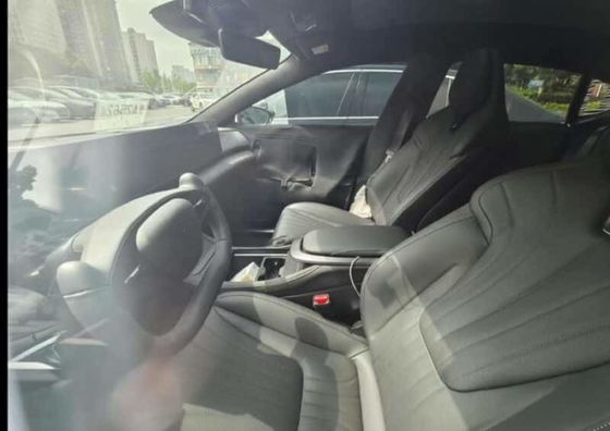 北京最速車展 吉岳07 200kWモーターパワー 27w;S 純電動車 最高速度200km/h