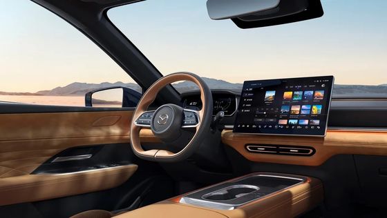 最初の純電動車 マツダ EZ-6は 滑らかな後輪駆動セランの