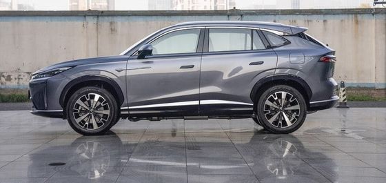 最新のSaic Roewe D5X DMH PHEV 1.5リットルのターボエンジンと 110kw/235N.mのパワーの単一電気モーター