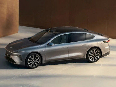 新エネルギー自動車 2024 Nio ET7 ワイライ 電気自動車 75kwh 200km/h 高速車