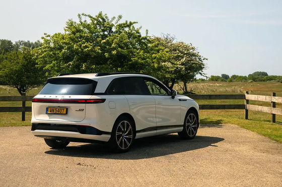 新しいプレミアム電気SUV -Xpeng G9 2024 570km pro 230モーターパワー 430N.m トーク 6.4sec 0-100km/h加速