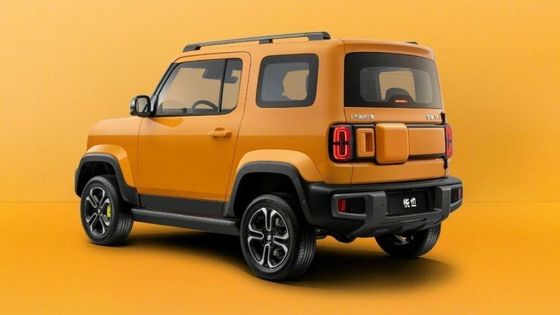 2024年 フルクロスオーバー BAOJUN YEP EV 303km CLTC 28.1電池 75kw モーターと最大速度100km/hまで 3または5ドア