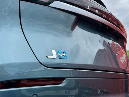 チェリー・オート 2024 最新のPHEV ジャコウJ8 中型SUV 205km/h 最高速さ 205km/h 最高速さ 今着陸