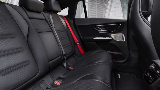 超長距離電動車 メルセデス・ベンツ EQE AMG 53 4MATIC+ 460kw/625P.s エンジンパワー 220km/h 最大速度