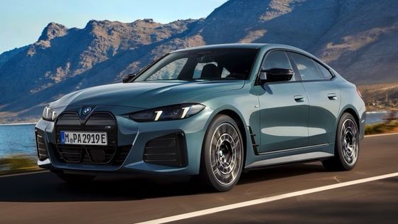 純電気自動車 高性能 450kmの範囲 BMW i4 加速 0-100km/h 3.9s 225km/h 最高速度 400kwのパワー