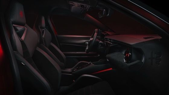 最初のEVコンパクトカー アルファロメオジュニア電動 54.8kwhのバッテリーと最大パワー 158kW,最大345マイル範囲