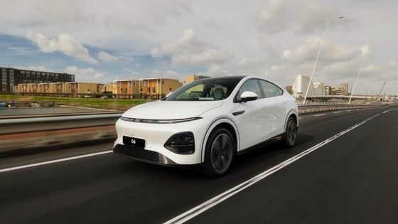 Xpeng G6 RWD ロングレンジ 電動車 SUV EV 電動車 210kWのエンジンパワー RWD運転 & 490kmの範囲