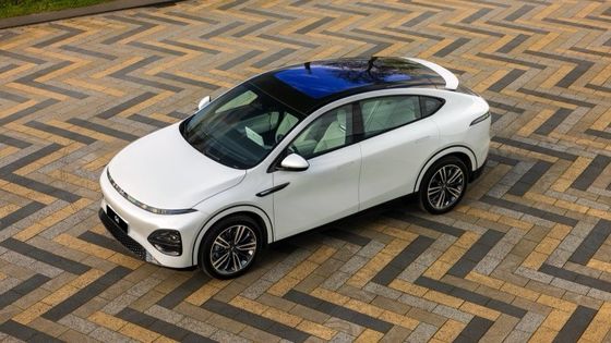 Xpeng G6 RWD ロングレンジ 電動車 SUV EV 電動車 210kWのエンジンパワー RWD運転 & 490kmの範囲