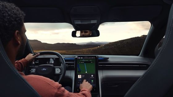 純電気クロスオーバーフォード エクスプローラ AWD 532km WLTP 250kw/340P.sモーターパワーと最高速度180km/h