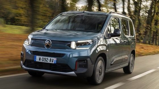 新型シトロエンe-ベルリンゴ 新型電気自動車 339km 走行距離 100kwのバッテリーで52kwh モーターパワー&最高速度132km/h