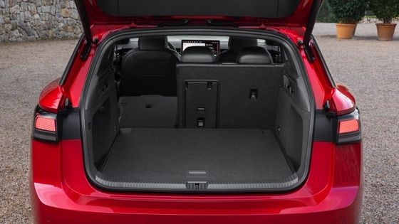 フォルクスワーゲン ID 7 ツーラー GTX 新型 エンジェリー 搭載 91kwh バッテリー 250kw (340P.s) エンジンパワー 6.0秒 加速 0-100km/h