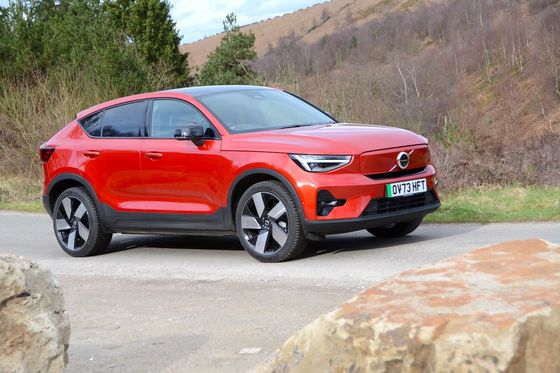 全方位電動車 ボルボ EC40 アルティメットツインモーター WLTP 326マイル 4.7秒加速 0-62mph 408hp モーター馬力