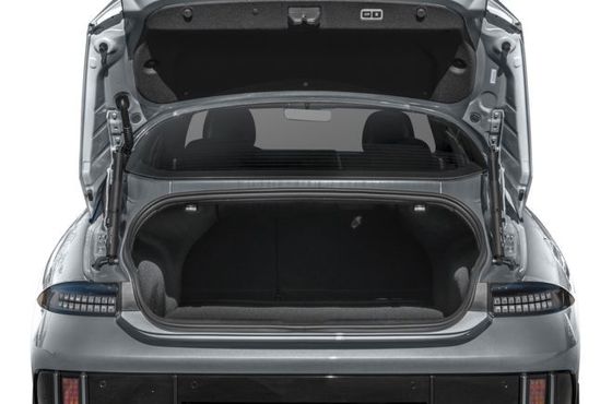 最もエネルギー効率の良いEV2 ハインダイアイオニク6 純電気自動車 最大361マイル走行距離 4.17マイル/kwh 長距離走行距離