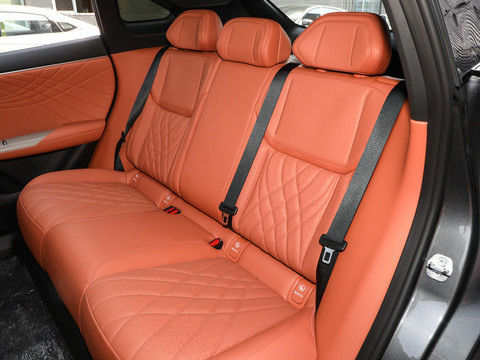 最新のHUAWEIシステム DEEPAL S07 2024 EREV 121km CLTC0.5h 急速充電時間 175kW 最大パワー 320N.m トーク