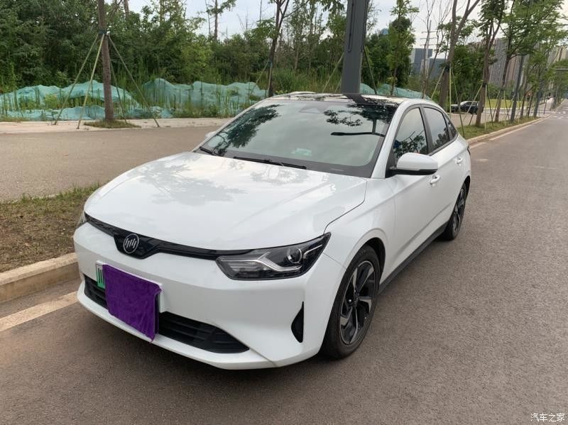 Weima E5の純粋な電気自動車多色刷り170km/h新しいエネルギー電気自動車