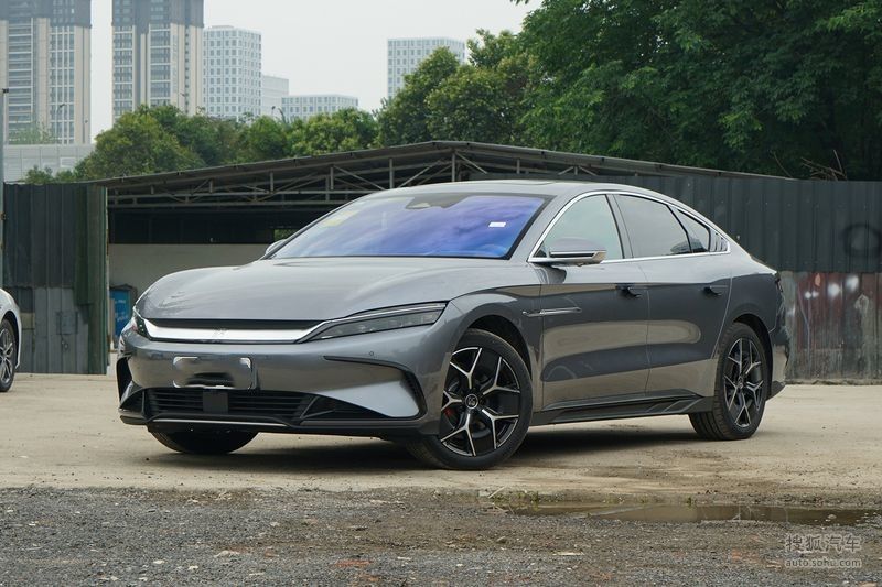 BYDハンの高性能の電気自動車