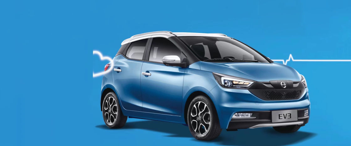 100km/h最高速度の電気自動車JMC EV3新しいエネルギーEV車のセダン302km NEDC