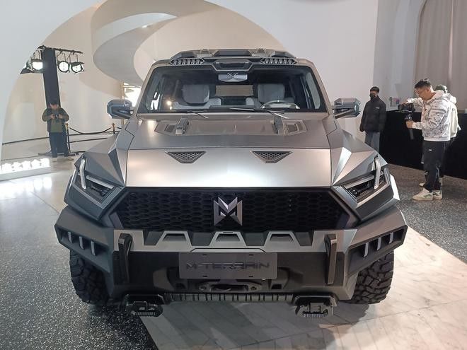 大型EVカー ドンフェンメンシM-ヒロ917EV生産開始 1000HP 505km範囲